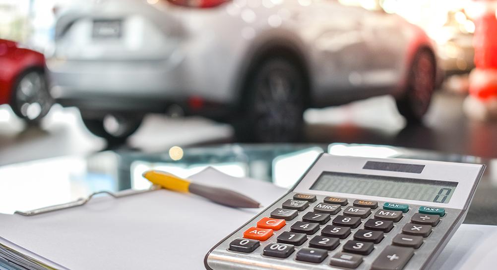 calculator in car dealership